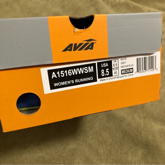 NIB Vintage Avia Sneakers Size 8.5M - Picture 9 of 10